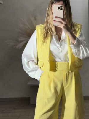 Jolie Yellow